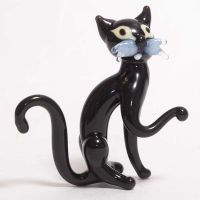 Черный котик сидит Коты