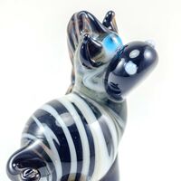 Фигурка стеклянная Зебра веселая высотой 5 см