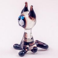 Котик сиамский с черными ушками