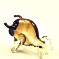 Фигурка стеклянная Бык